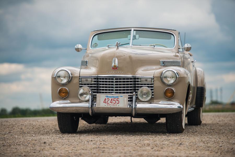  Cadillac Series 62 Convertible Coupe Deluxe (41-6267D) 1941 года  (фото 12 из 44)